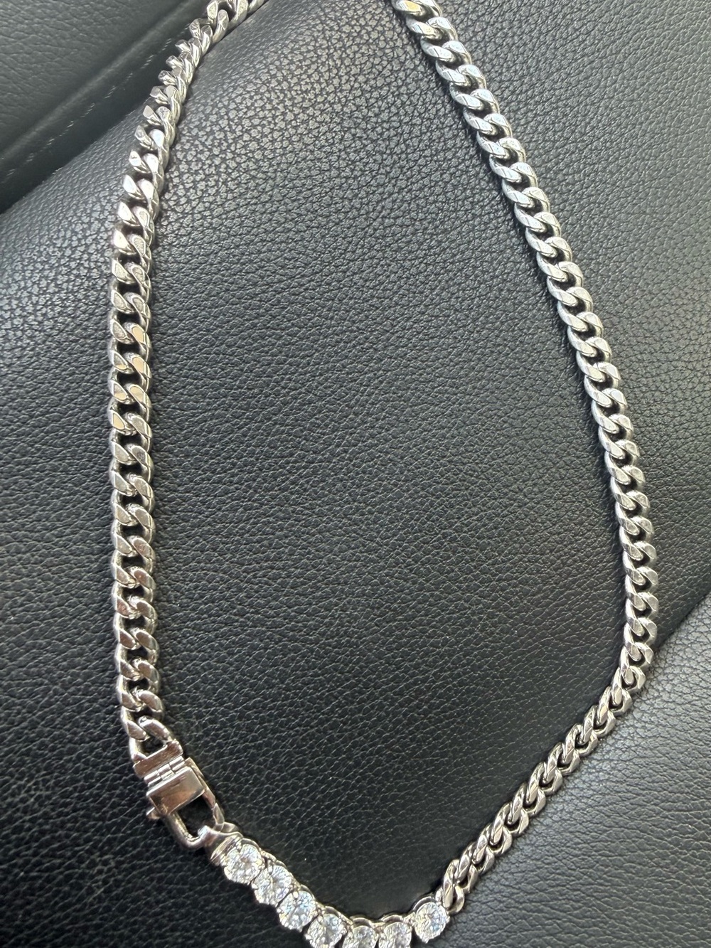 Melinda Maria Silver Julian loves diamonds necklace 18’ - Picture 2 of 4